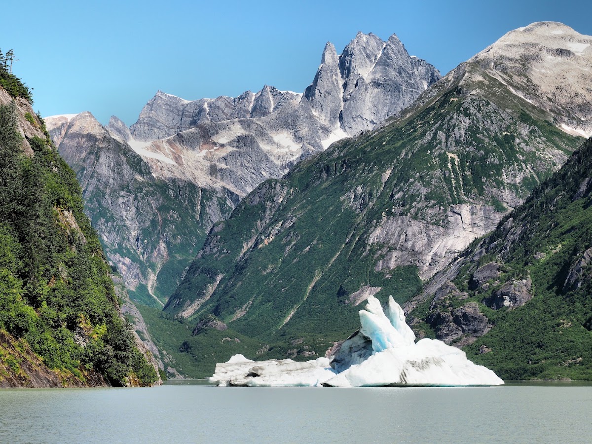 Shakes Lake