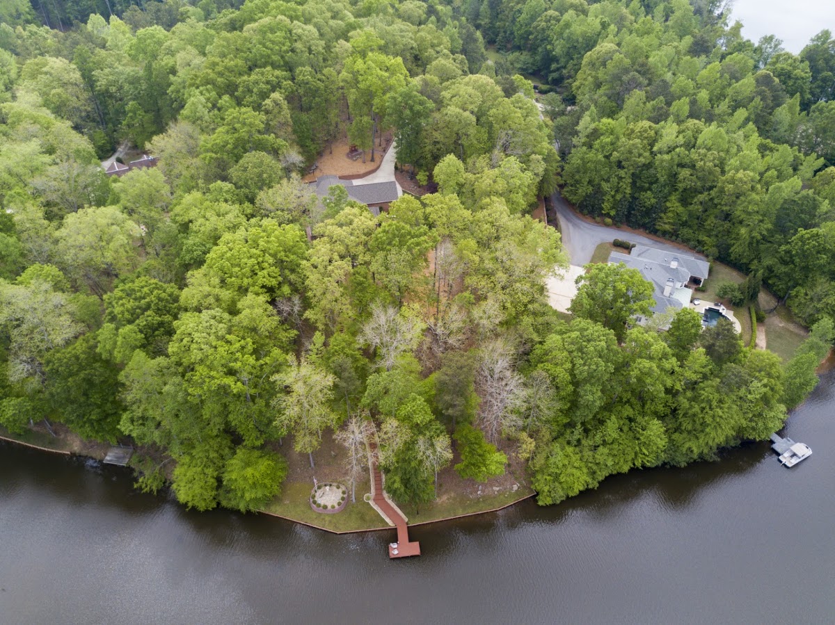 Lake Redwine