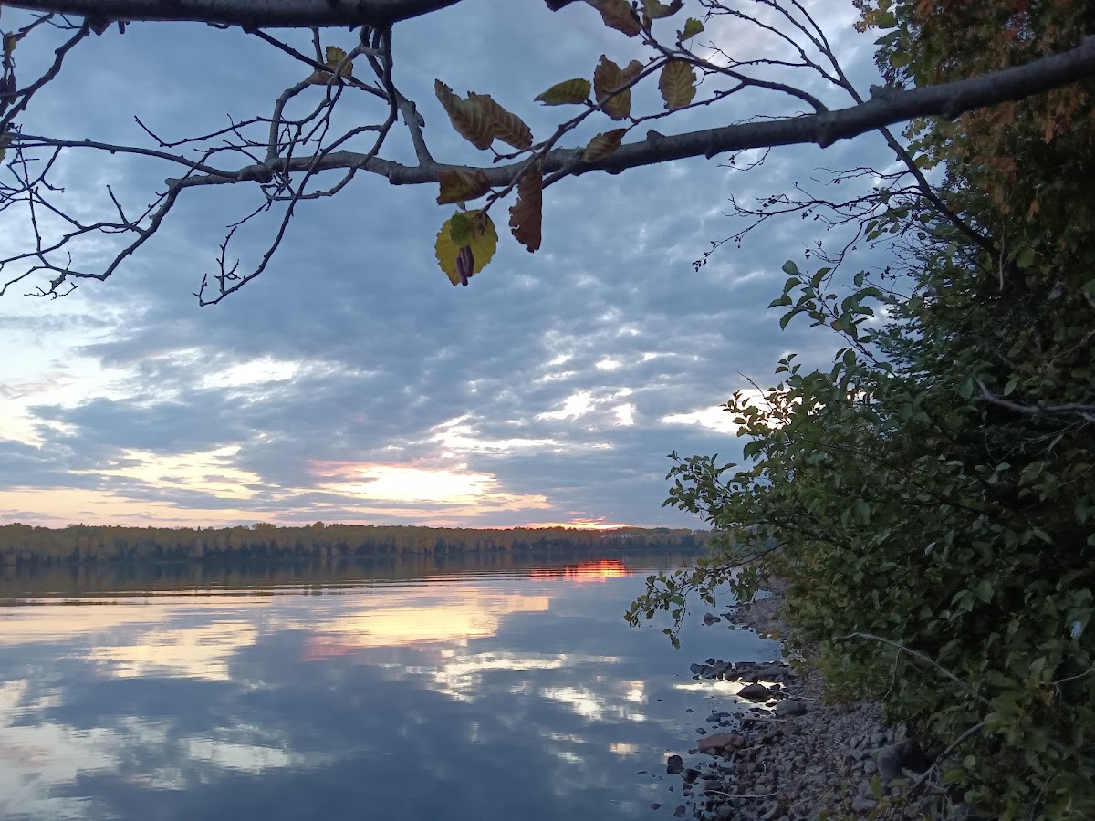 Devil Track Lake
