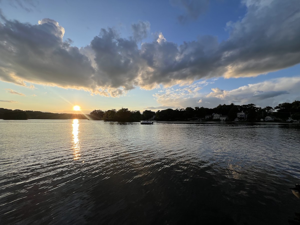 Lake Quinsigamond