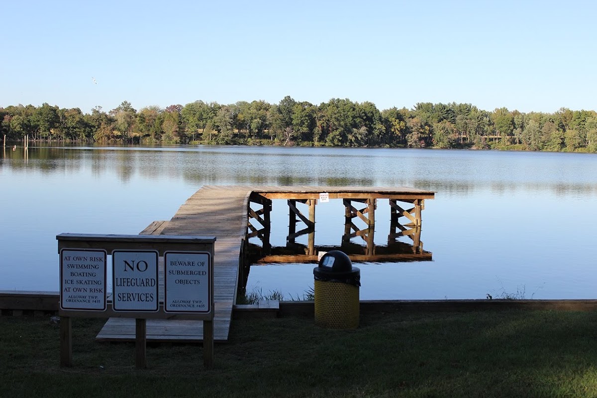 Alloway Lake