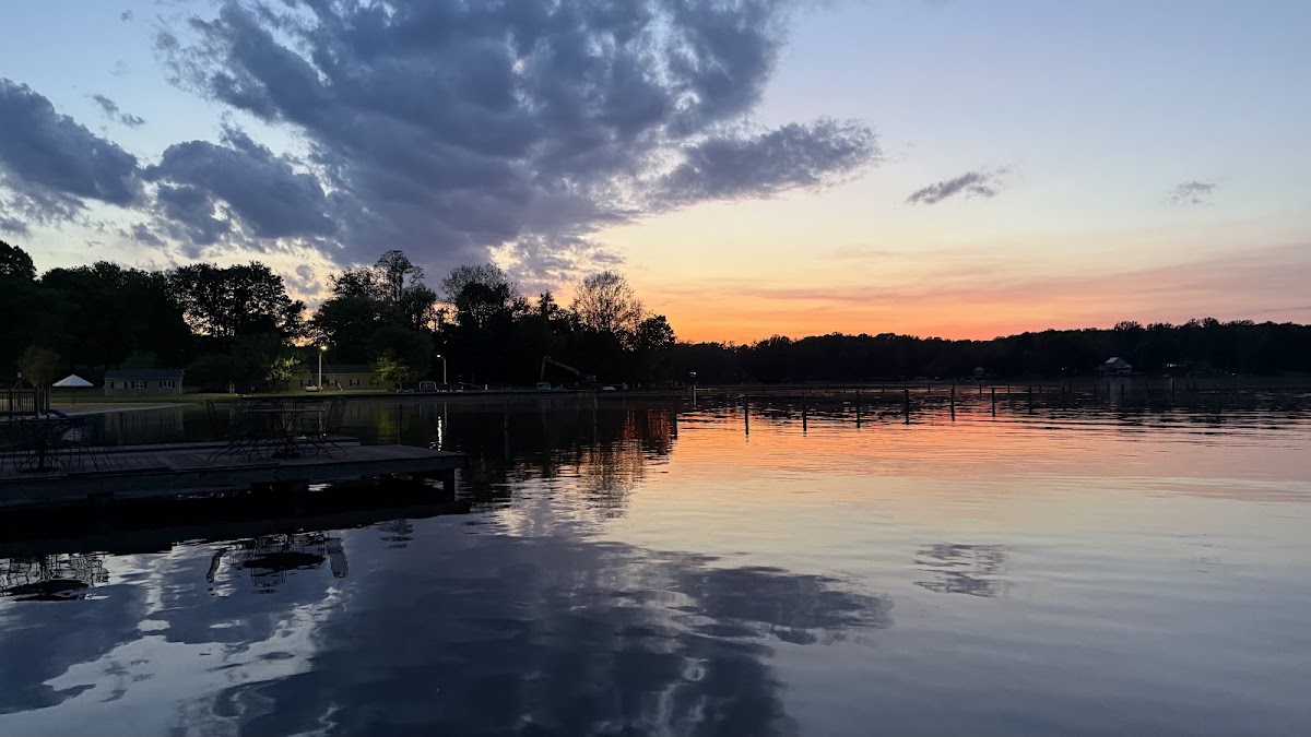 Lake Louisa