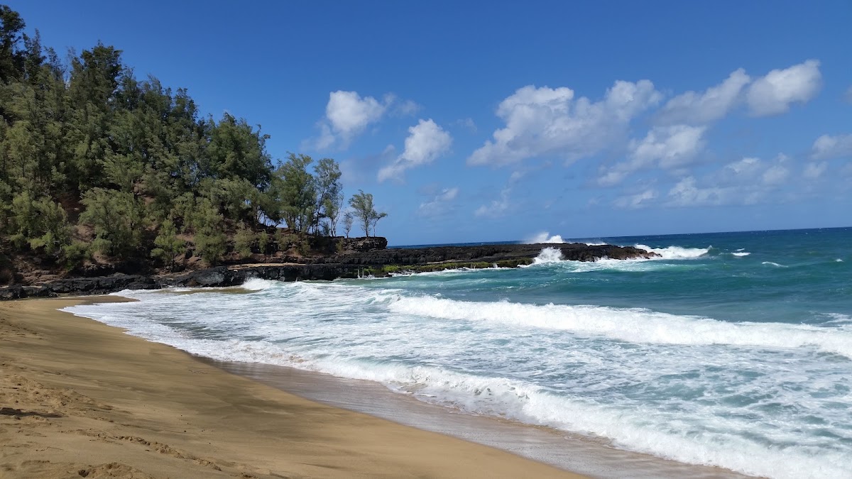 LumahaÊ»i Beach