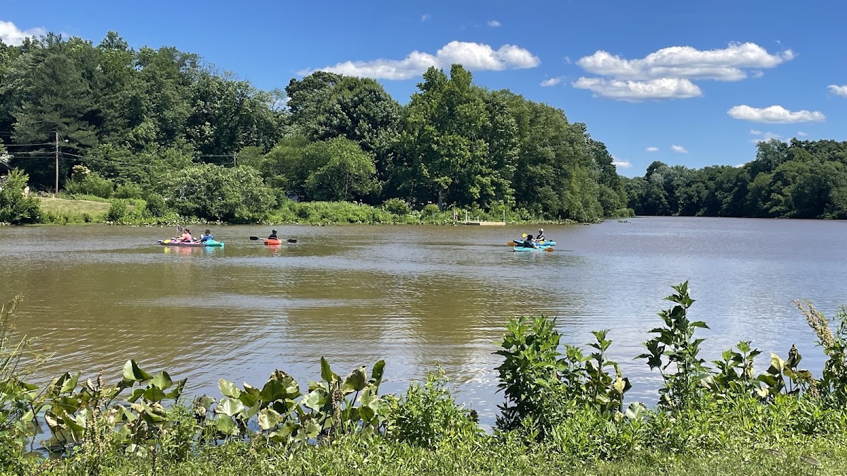 Strawbridge Lake