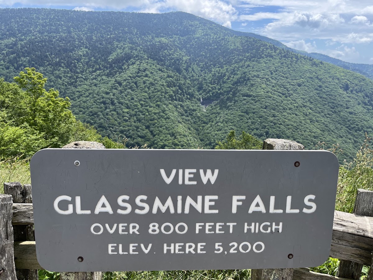 Glassmine Falls Overlook (MP 361.2)