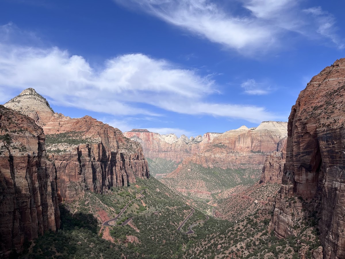 Zion Canyon Overlook Parking