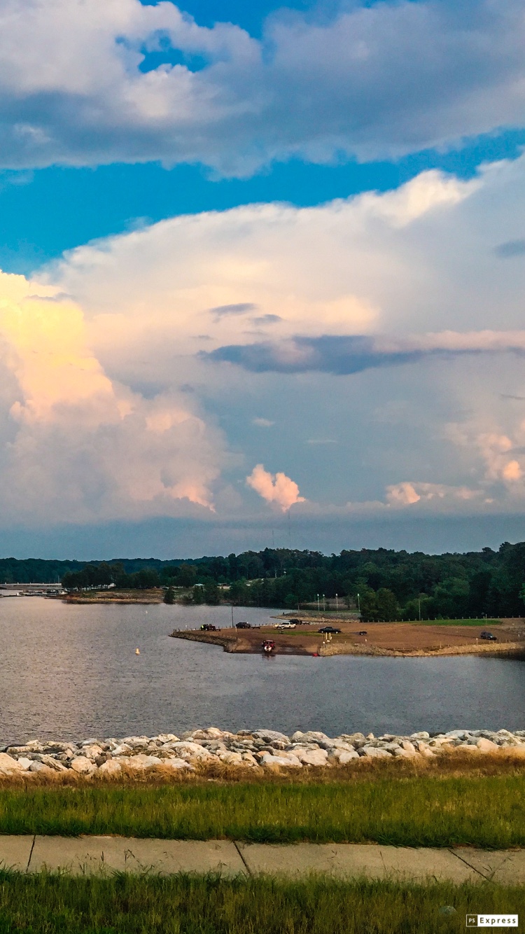Sardis Lake