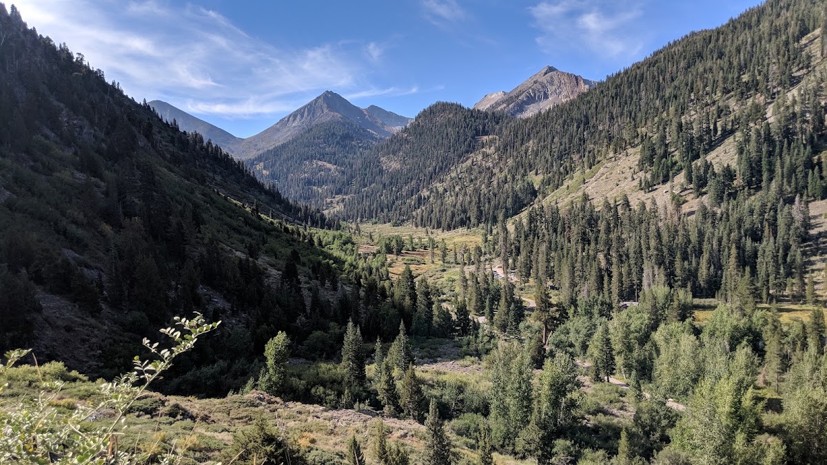 Crystal Lake Trail