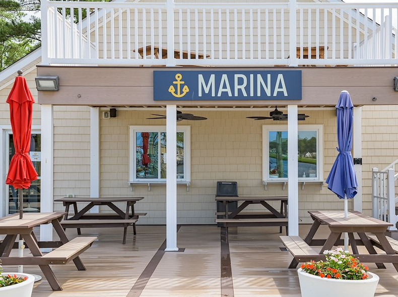 Private Boat Slips - Leisure Point Resort