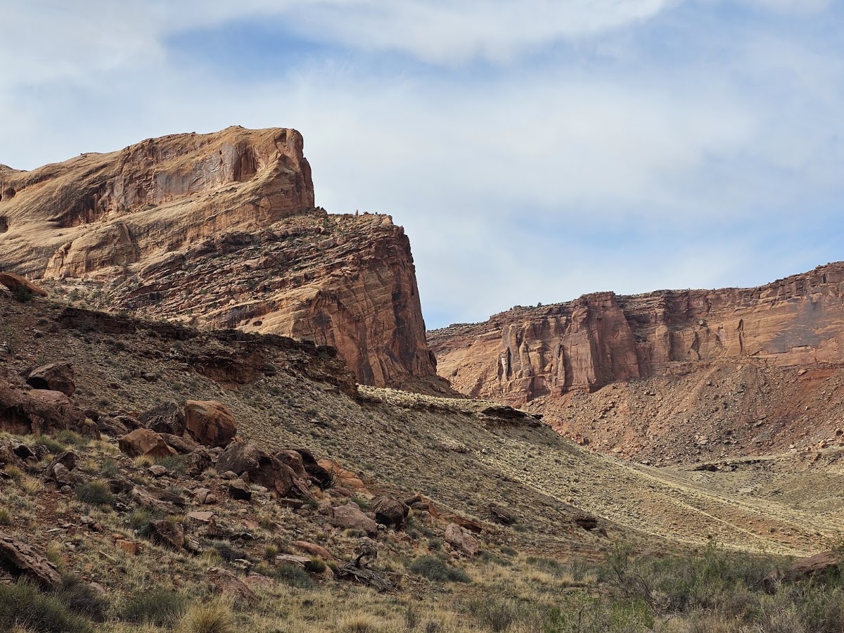 Syncline Trail