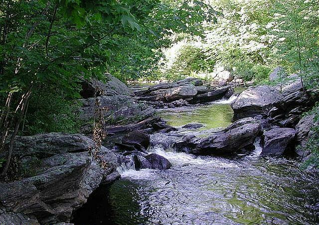Mount Hope River