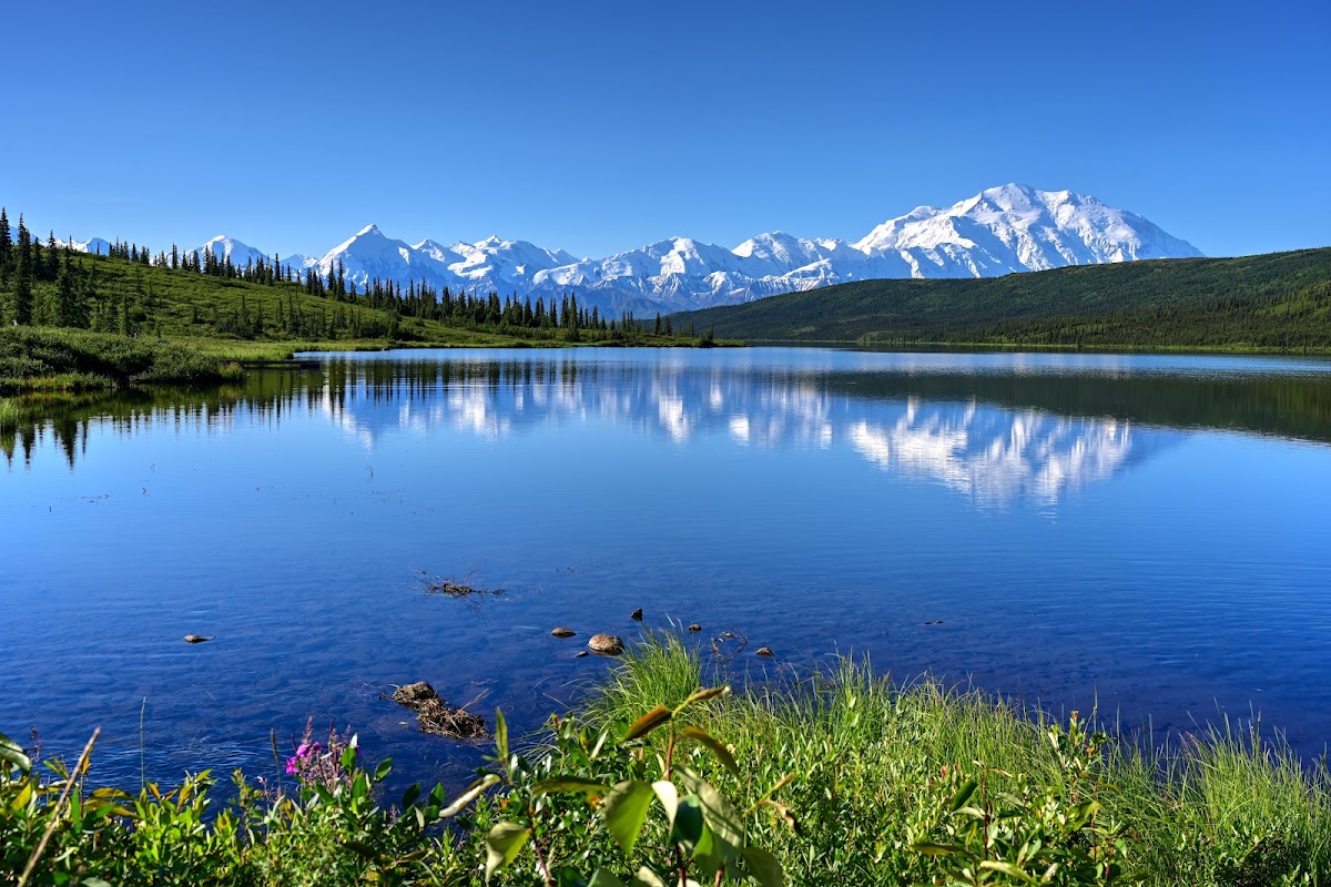 Wonder Lake Trail