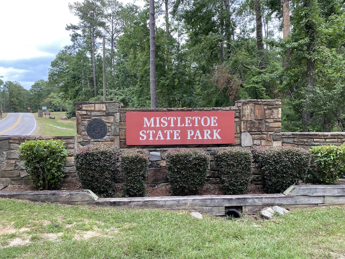 Mistletoe State Park