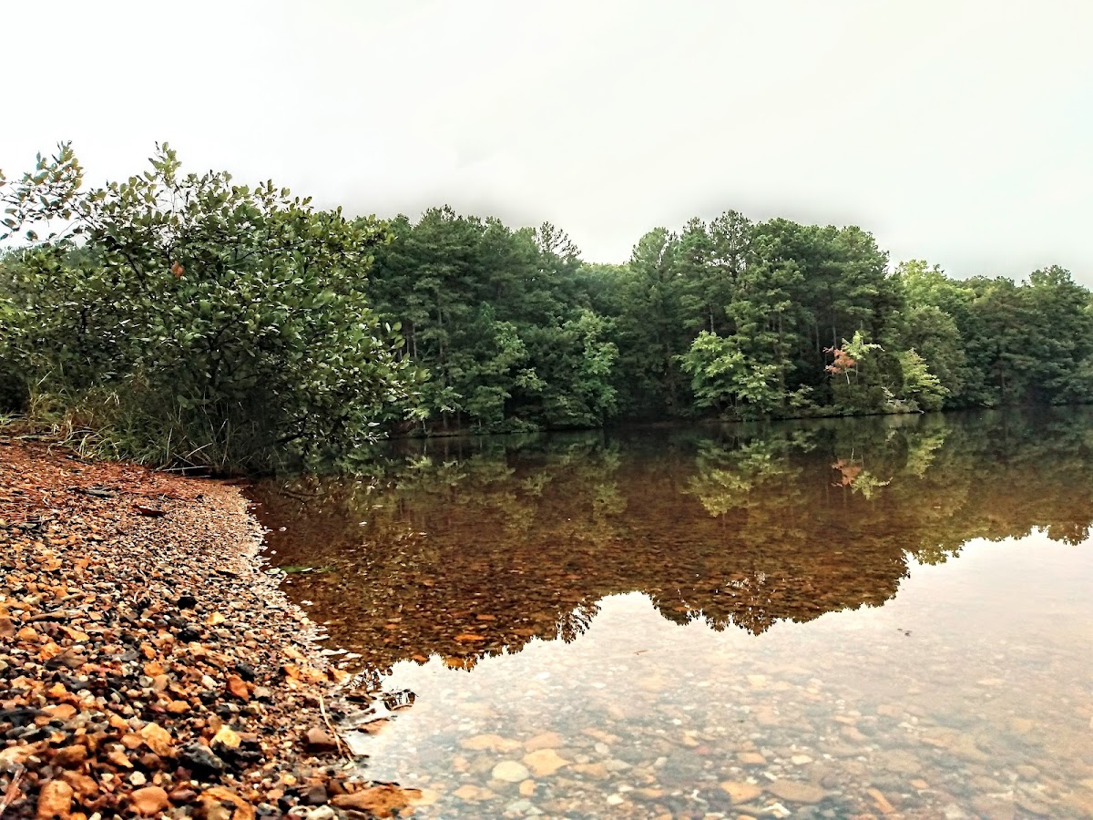 Pinoak Lake