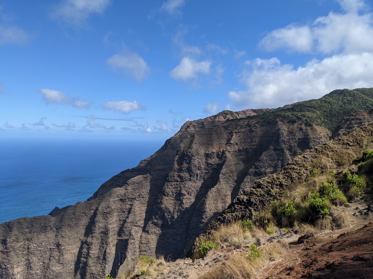 Nu'alolo Cliffs Trail