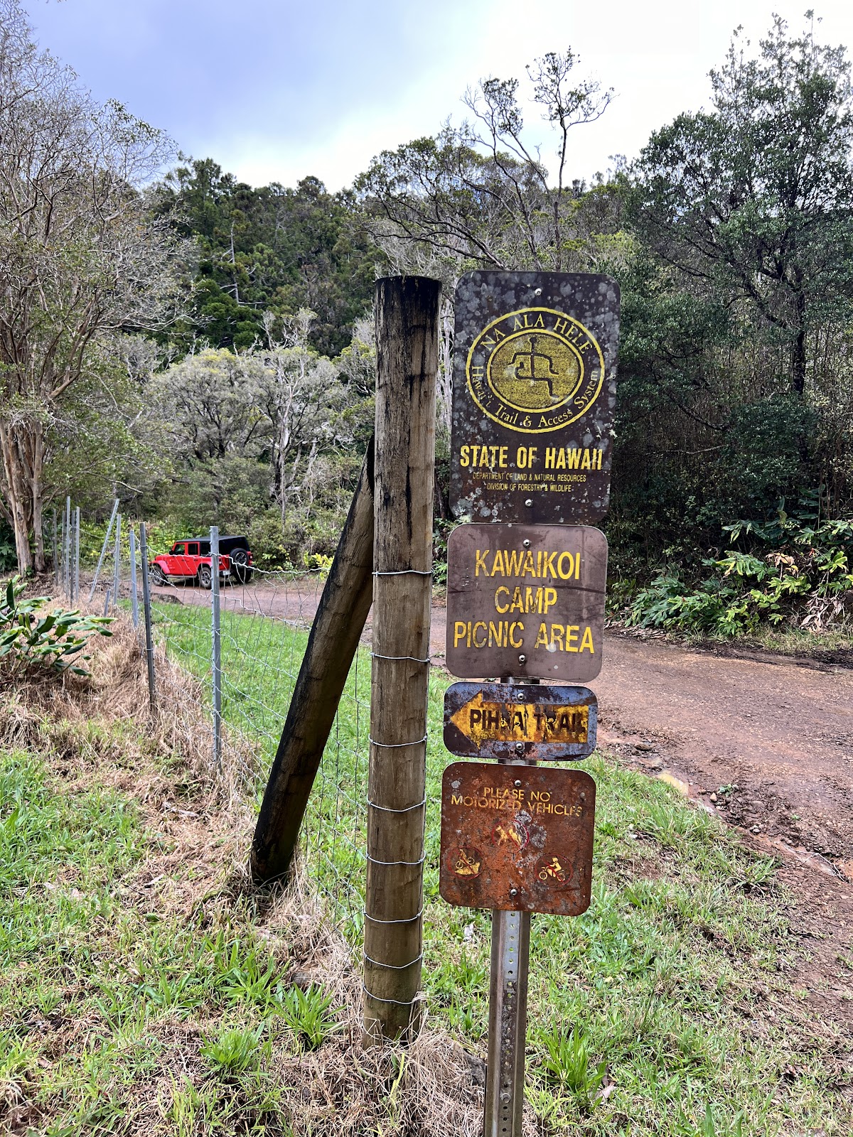 Kawaikoi Stream Trail
