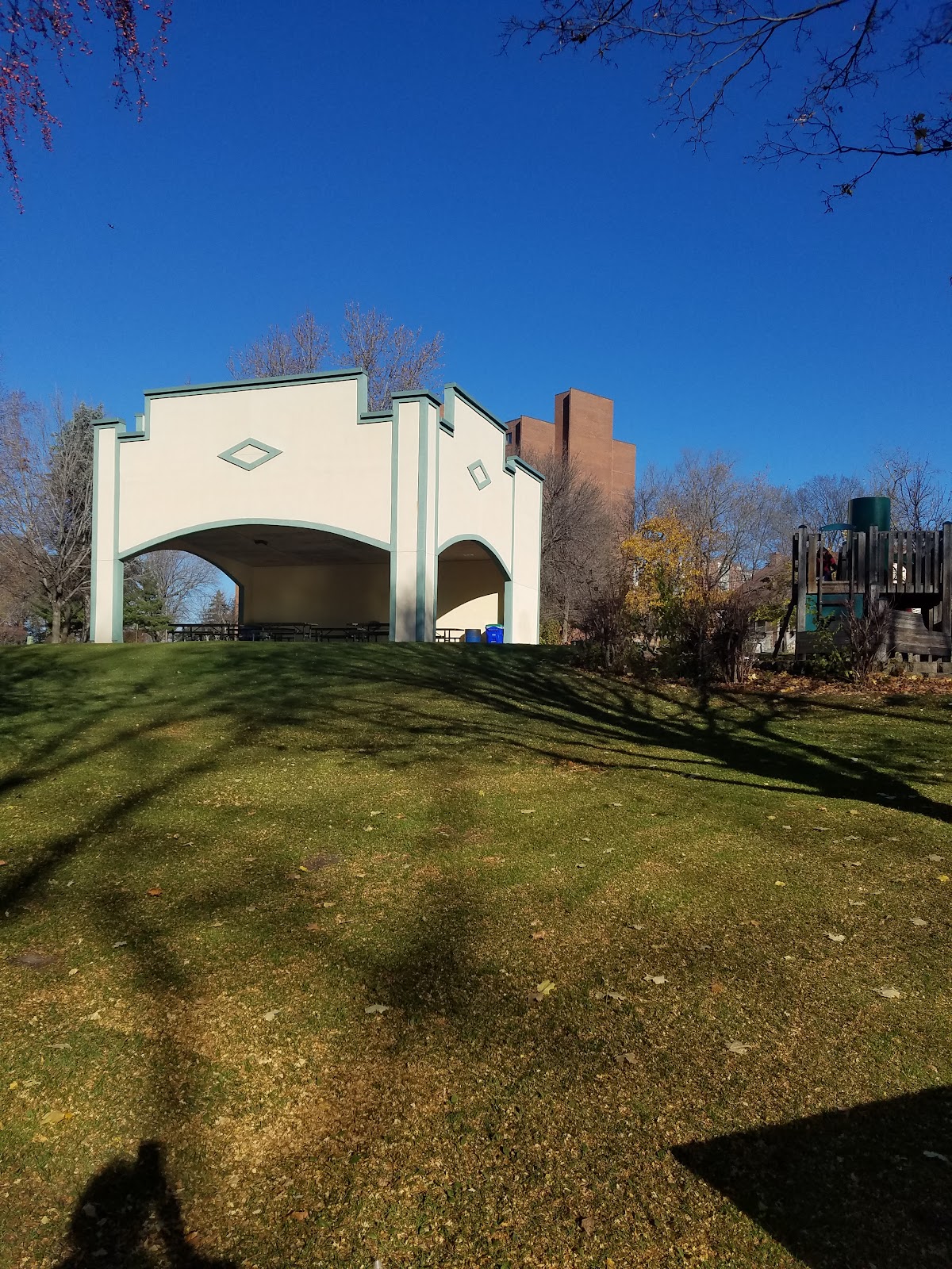 Akin Riverside Park