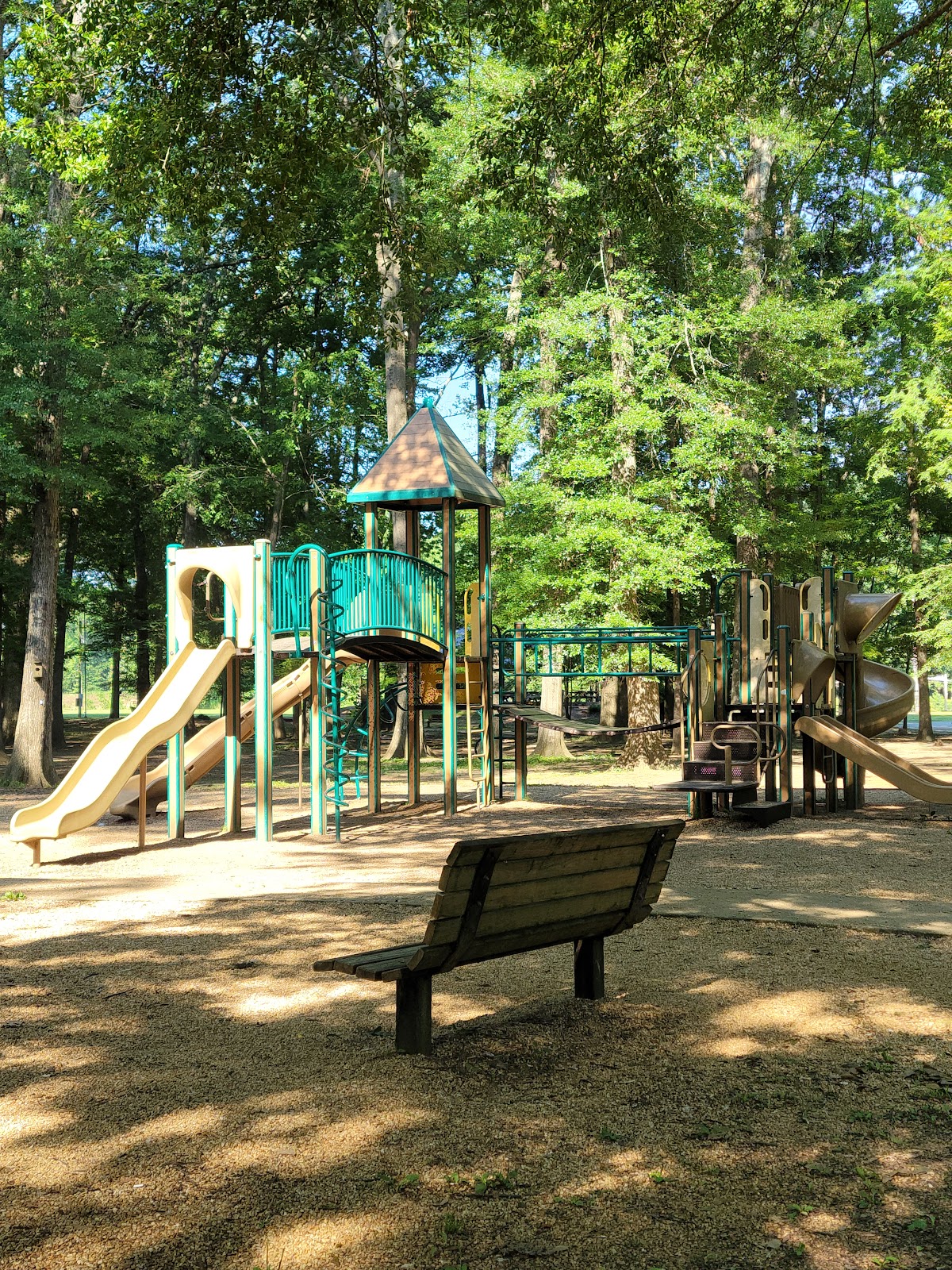 Park Along the River and Mississippi Arboretum