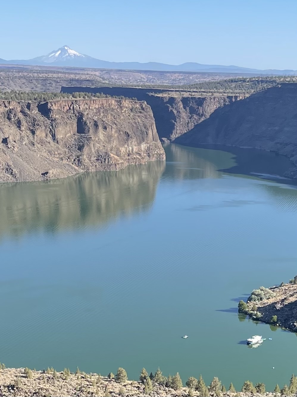 Lake Billy Chinook
