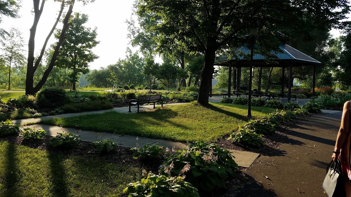 Gluek Riverside Park
